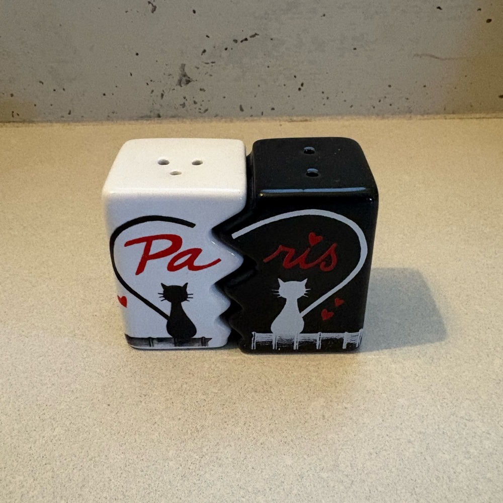 Chic Parisian Cat Salt and Pepper Shaker Set - Black and White